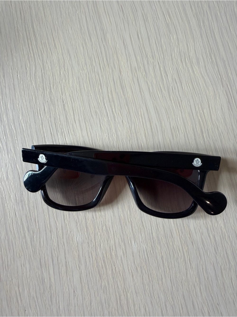 Moncler Women's Black Cat-Eye Sunglasses with Gradient Lenses - Picture 7 of 10